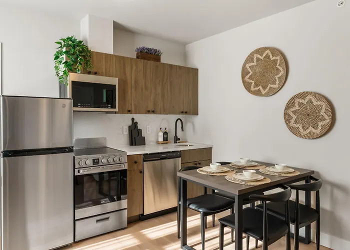 4211 Suites