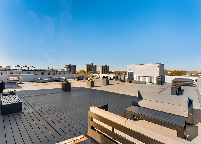 4211 Suites