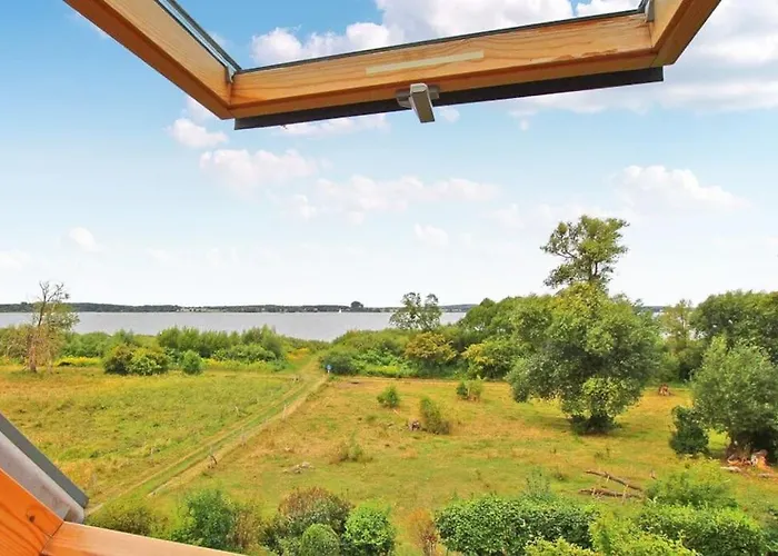 Wunderschoene Ferienwohnung Mit Seeblick
