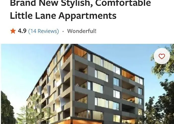 Heart of Fremantle: Chic 2-Bed Apartment in Prime Location