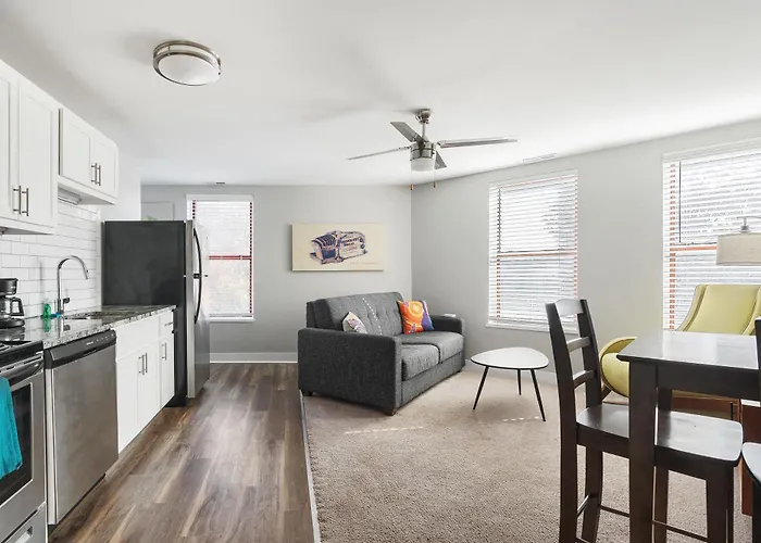 Modern Mass Ave 1Br Apartment With Kitchen