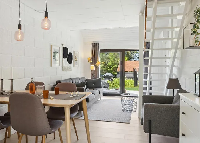 Nice Apartment In Blokhus With Wifi