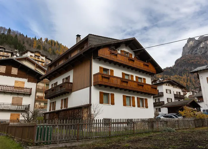 Dolomites Apartment Finestra Sul Civetta