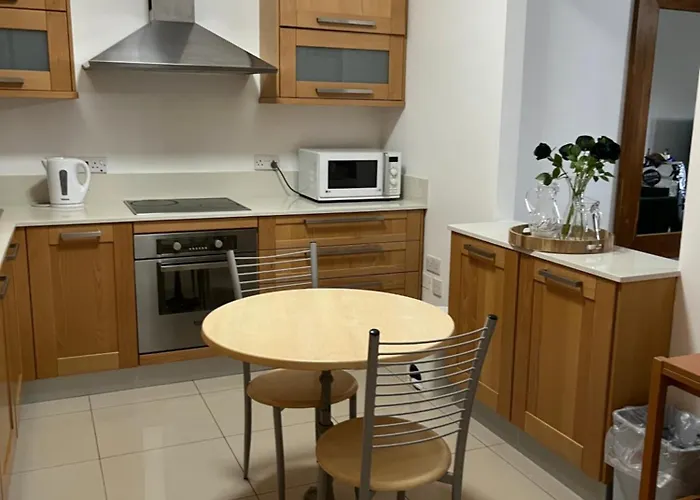 Spacious Side Seaview Sliema Apartment