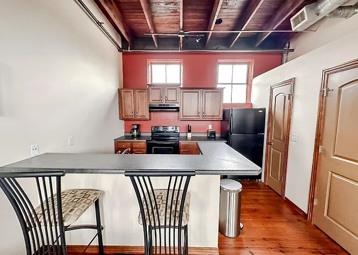 Sleepover 2Bd 1Ba Condos Downtown Springfield