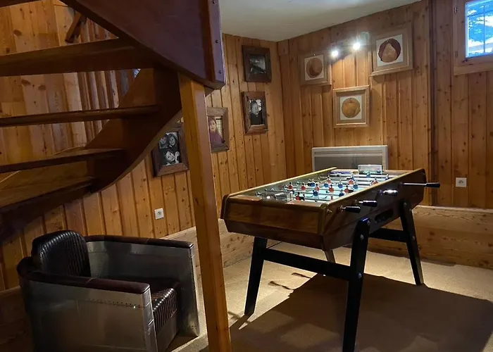 Alpe D'Huez Houses - Chalet Justine - Duplex For Up To 15 People Amazing Location