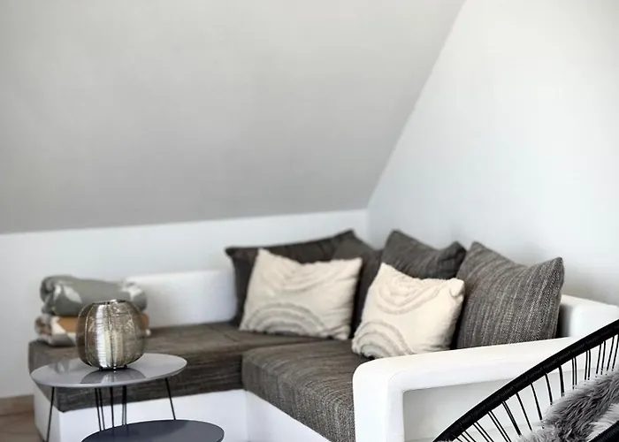 Ferienwohnung Blumenfeld