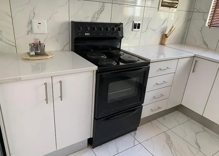 Luxury 1 Bdr Garden Cottage