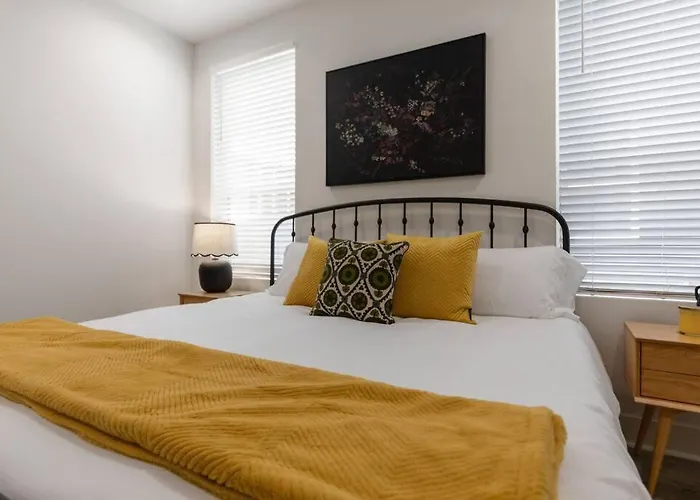 Teche House King Bed Luxury Getaway Fast Wifi