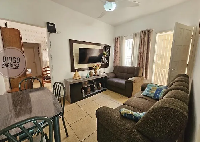 Cabana: Casa Praia Grande WIFI 3dorm 2ban 2carr churrasq 400mts da praia Tupi