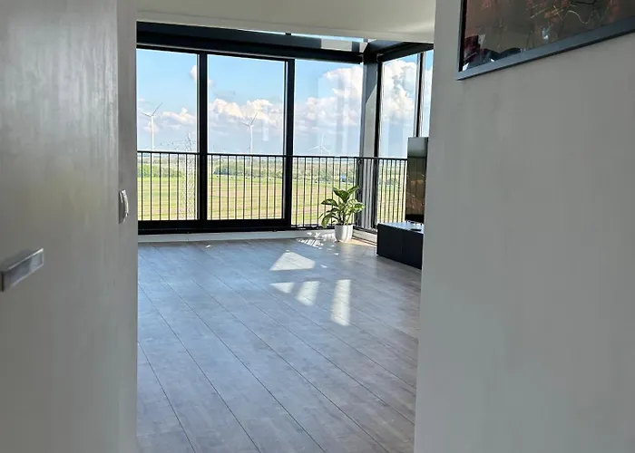 Luxe Penthouse Met Panorama Uitzicht Op Natuur