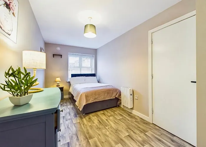 Modern Luxury Living In Waterford City Center