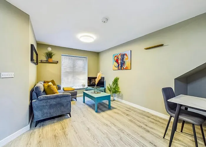 Modern Luxury Living In Waterford City Center