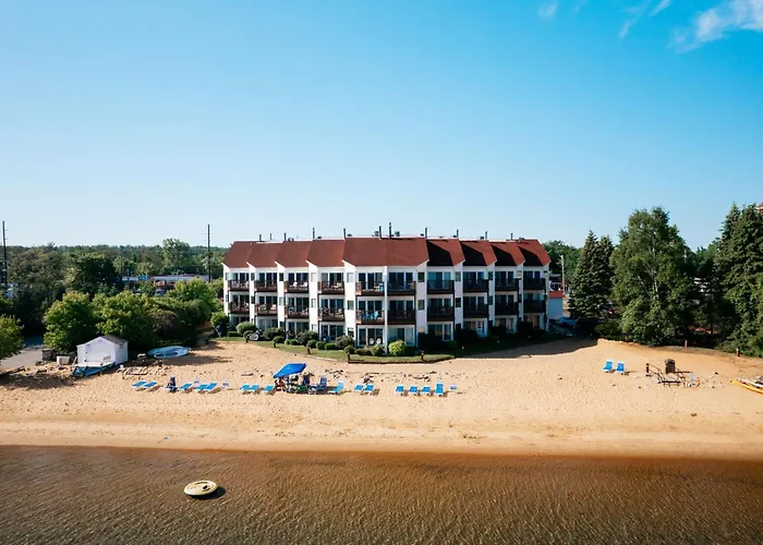 Stunning Waterfront, Updated Tc Condo With Pool!