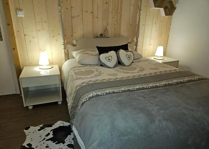 Gite Eglantine 2 A 6 Personnes Avec Spa Et Salle De Jeux Dans La Residence