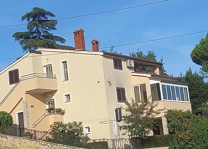 Regina 2