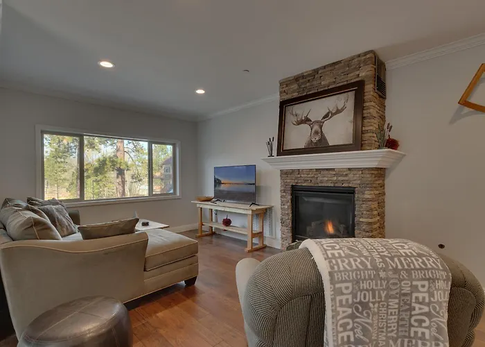 3987 - Upscale Townhouse Walk To Heavenly, Casino And Beach