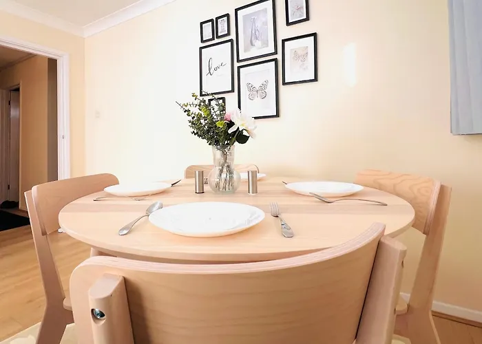 Modern Two Bedroom Apartment Near Wembley Stadium By Leda Homes