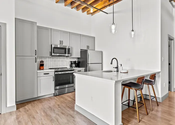 Brick & Bed Riverfront Lofts, G 209