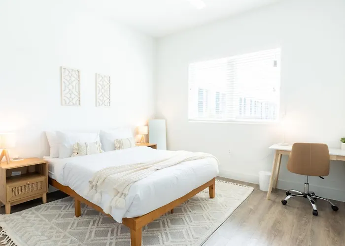 Cozy 2 Bedroom Gym Gated Austin Texas