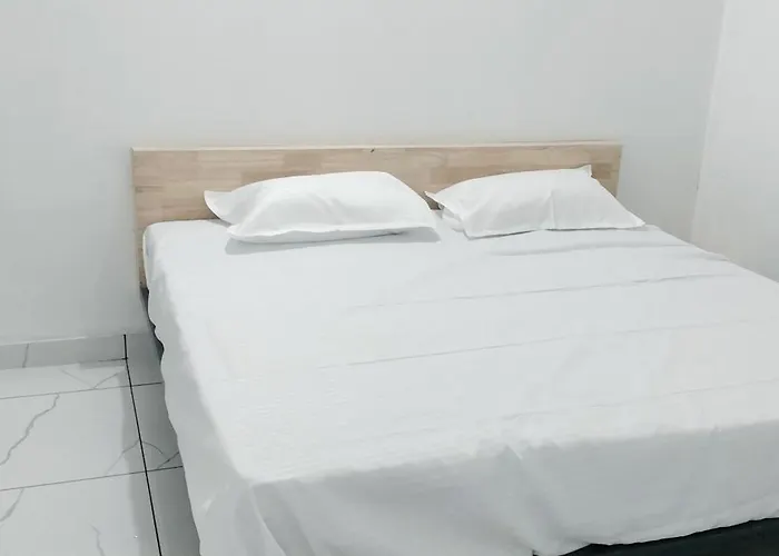 Little Home Apartment