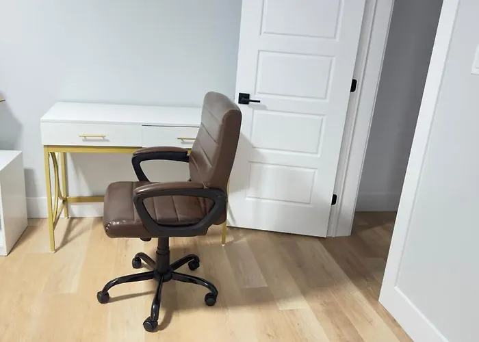 Live-More Cozy Newly Built One-Bedroom Apartment