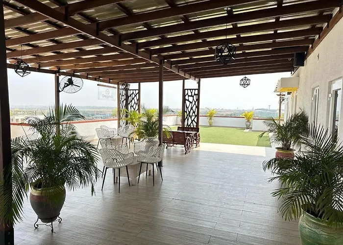 Suite 205 Oasis Park Residencies