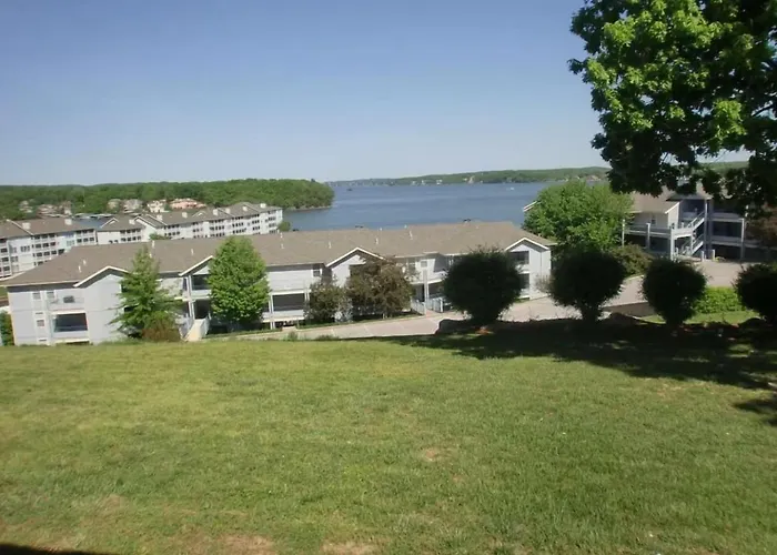 Spacious 3 Bedroom Ozark Penthouse