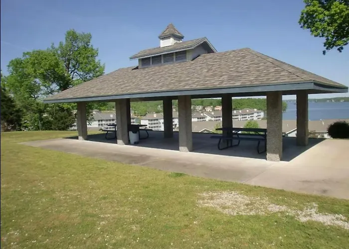 Spacious 3 Bedroom Ozark Penthouse