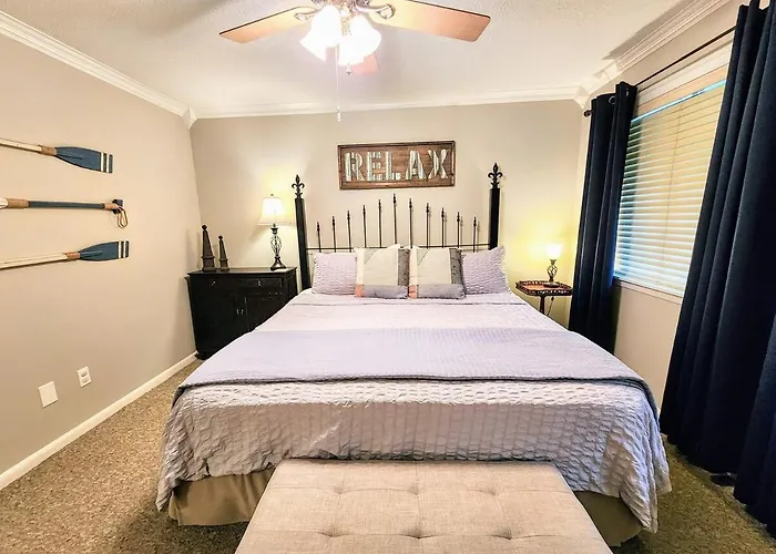 Farr Shores Cozy Retreat