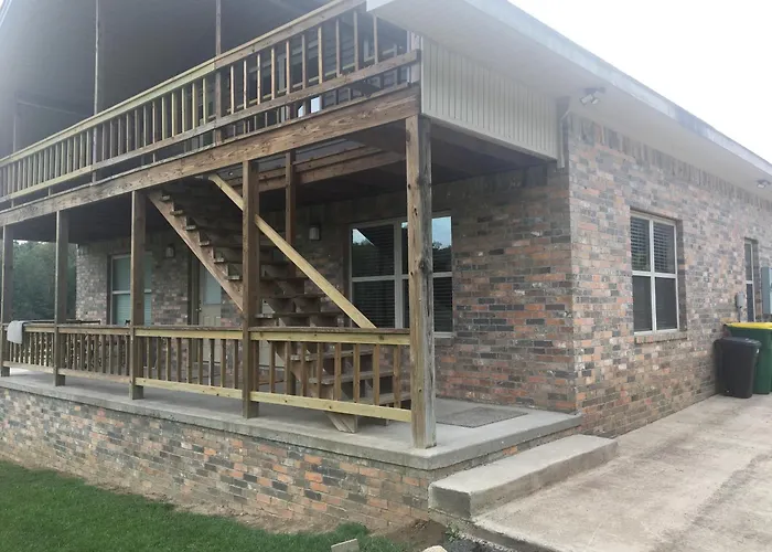 Cozy, Quiet, Rural Hideaway Close To Everything1