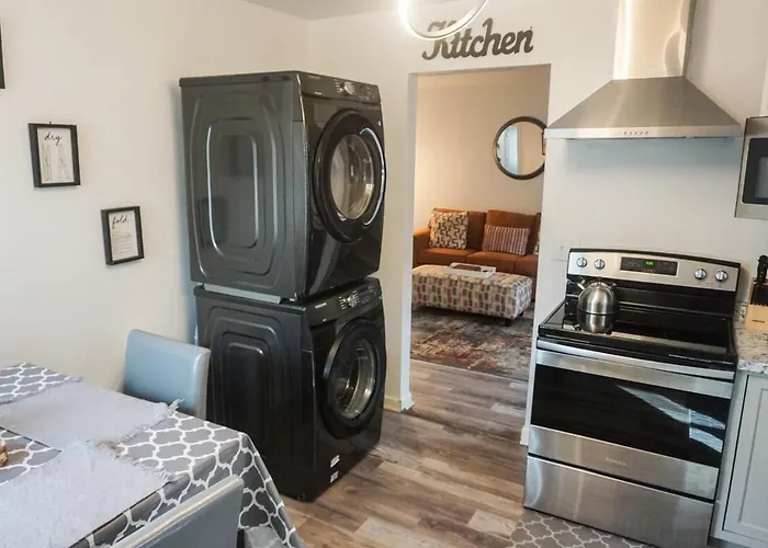 Studio B -Cozy Home Mins From Airport, Uptown And Downtown
