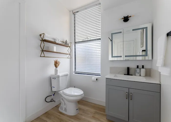 Walking Distance To Caltech Convention Center Pasadena Landmark Room