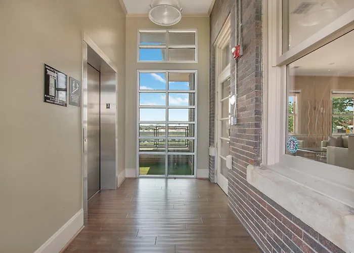 Vanity 2 Bedroom Loft Downtown Ft Worth