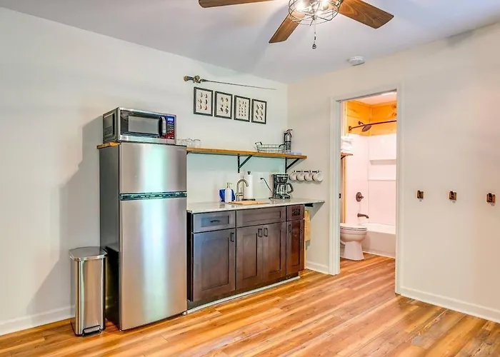 The Hala Lodge And Campground -Riverfront Class 3 -1Bed 1Bath On Nantahala River