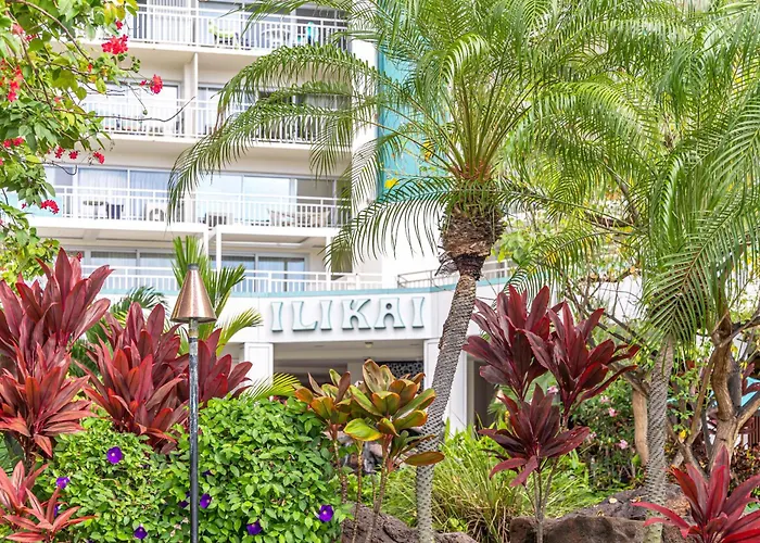 15Fl Waikiki Studio With Lanai, Pool & Near Waikiki Beach