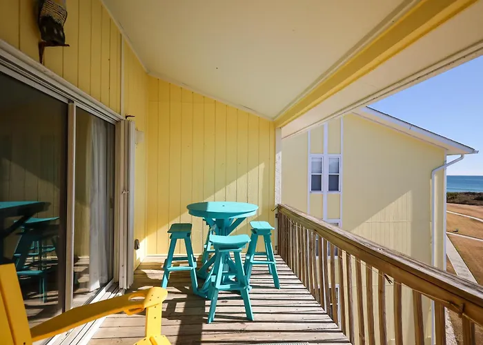 Carolina Waves - Oceanfront Relaxation And Poolside Fun In Surf City!