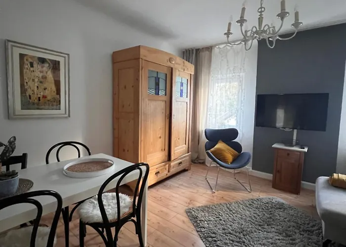 Sascha'S Home