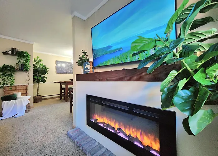Tahoe Shoreline Retreat - Close To Ski Resorts & Hoa Amenities