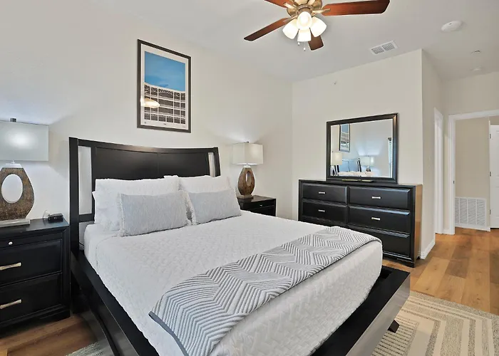 Victory Villa - Lux Townhome Walk 2 Globe Life - Rangers & Cowboys Stadiums
