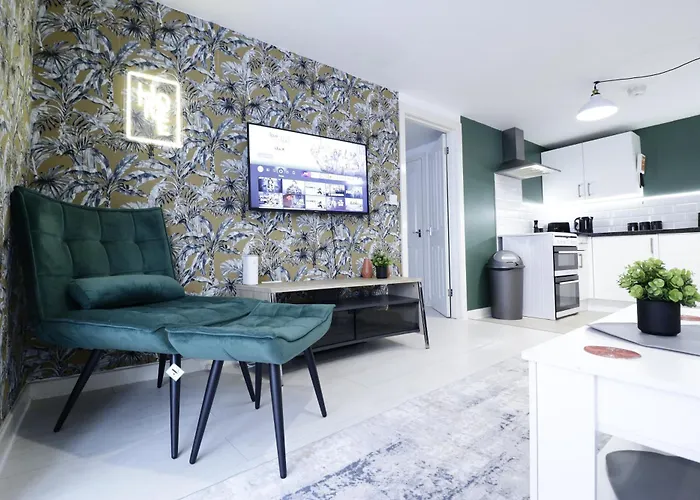 B-Comfy Town Centre Apartment Free Parking Wifi