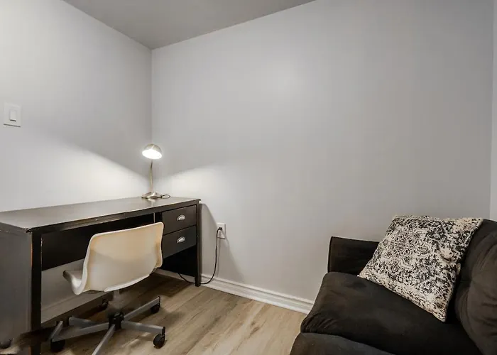 Modern & Spacious 2Br 2Ba Suite All Amenities Included