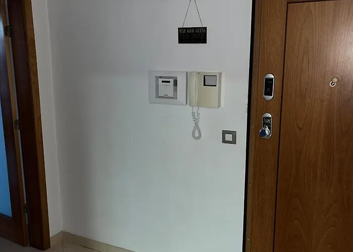 Luxury Apartment Near Beach & Golf