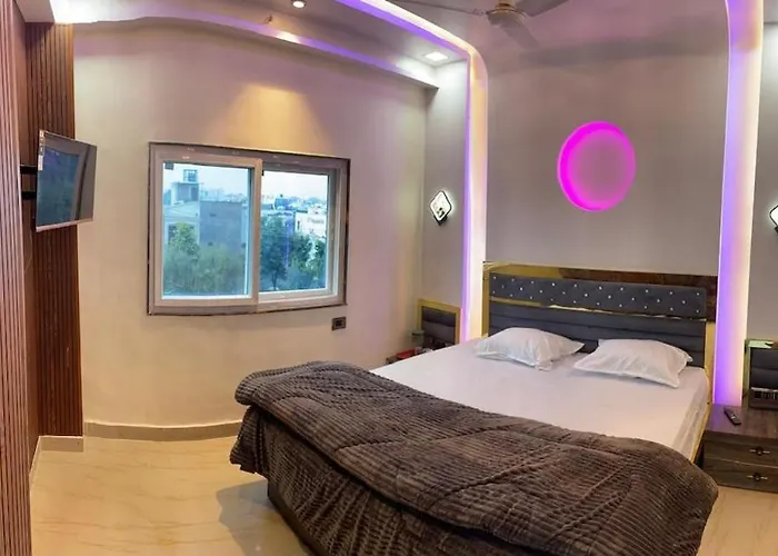 Shri Radhey Krishna Home Stay