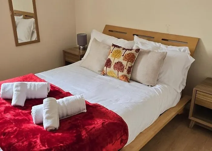 Sav Apartment Two Bed Flat Uxbridge