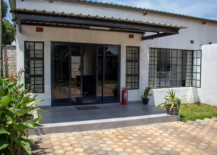 Lowin Suites-One-Bed Apartments