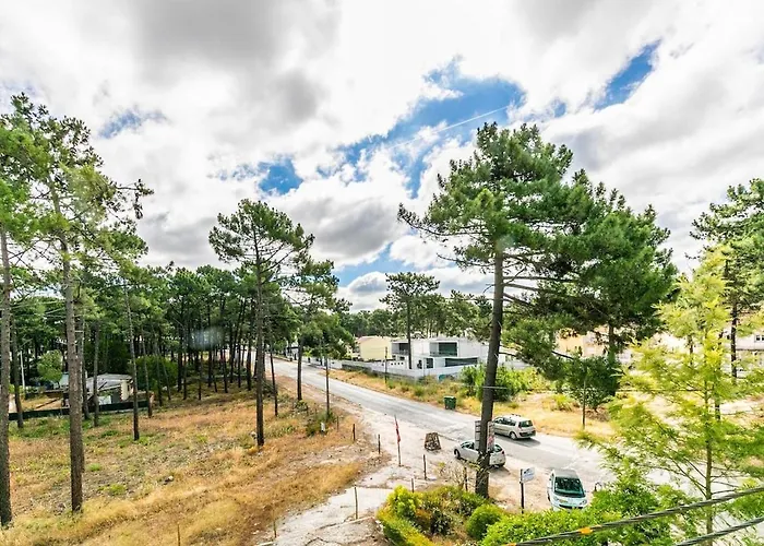 Beach, Surf And Golf Apartment Near Lisbon