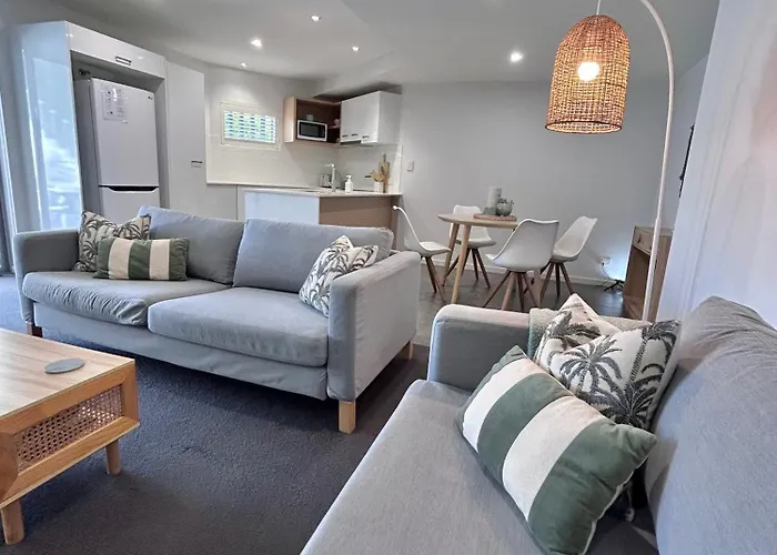 Location, Location, Location - Very Large Apartment