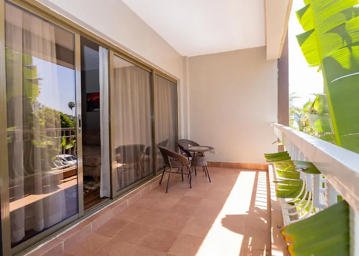 Eldon Hotel & Apartments