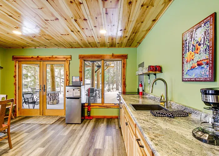 Pokegama Lake Vacation Rental W/ Shared Boat Dock!